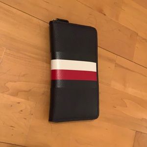Tommy Hilfiger wallet